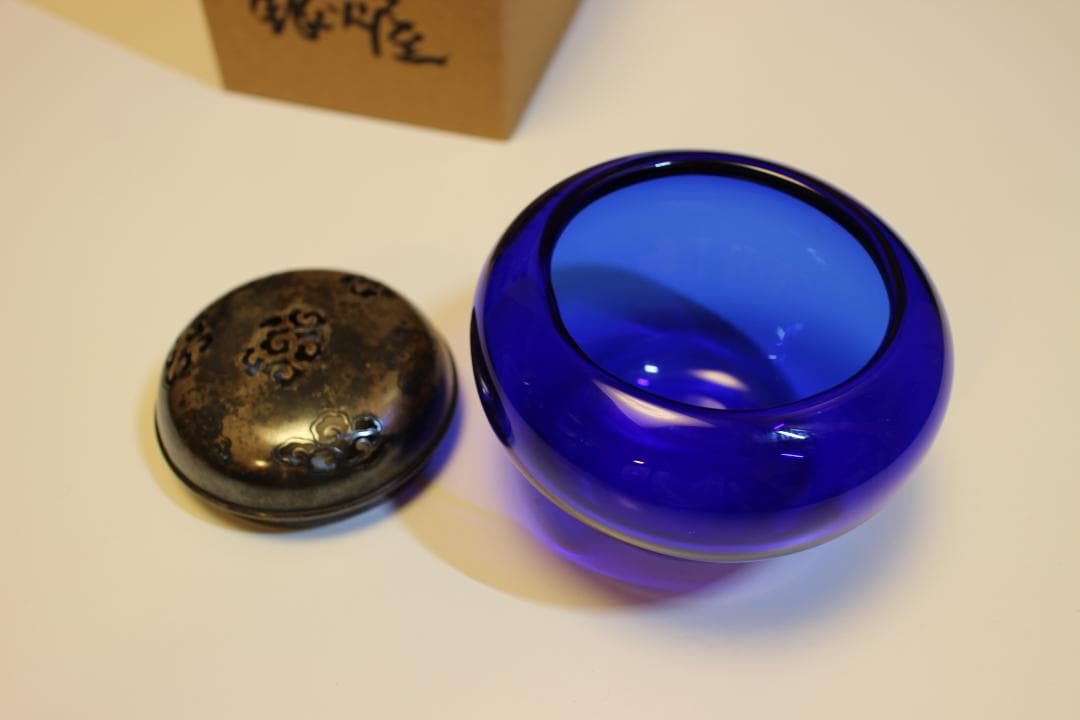 純銀火屋瑠璃香炉　青色ガラス容器 金属蓋付き