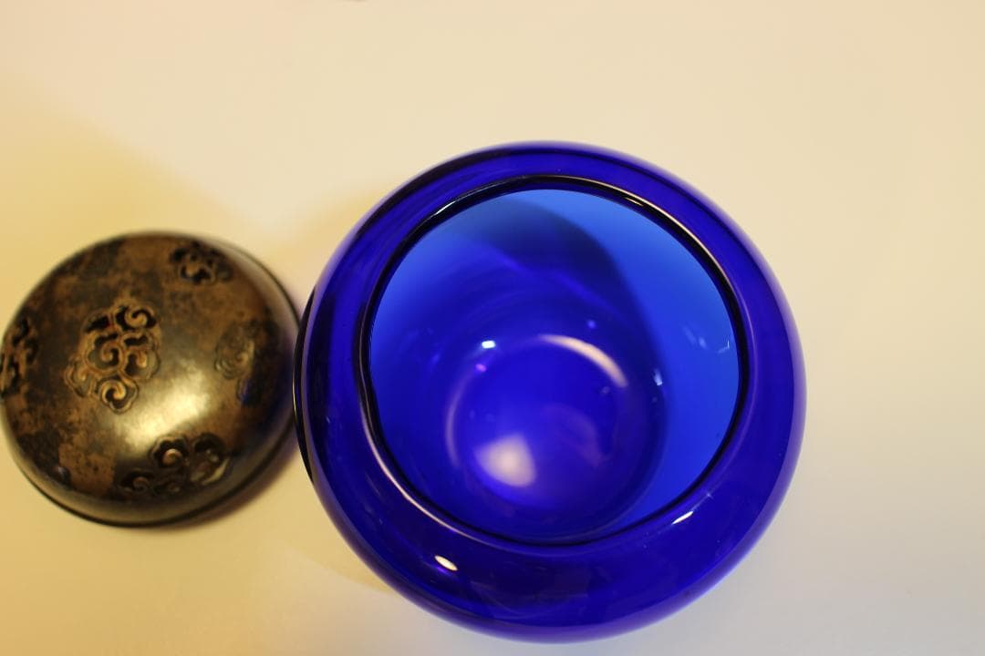 純銀火屋瑠璃香炉　青色ガラス容器 金属蓋付き