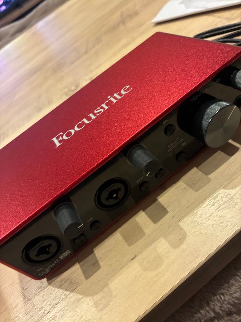 Focusrite Scarlett 2i2 オーディオインターフェース USB