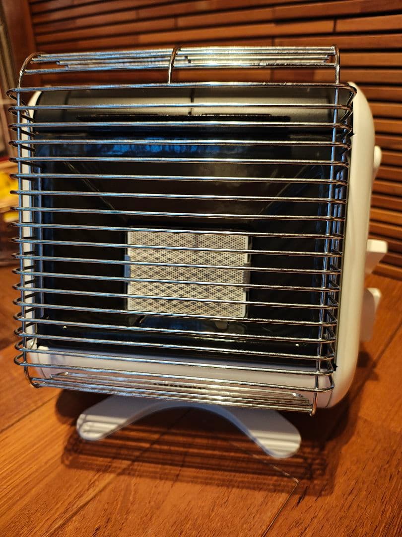 Iwatani イワタニ ガスストーブ ポータブル マイ暖　持ち運び