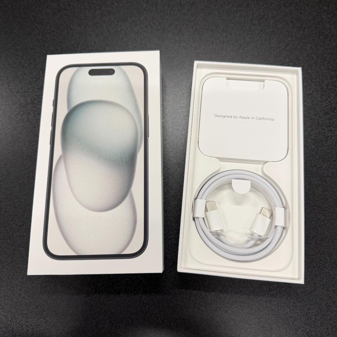 （美品）Apple iPhone15 256GB ブラック