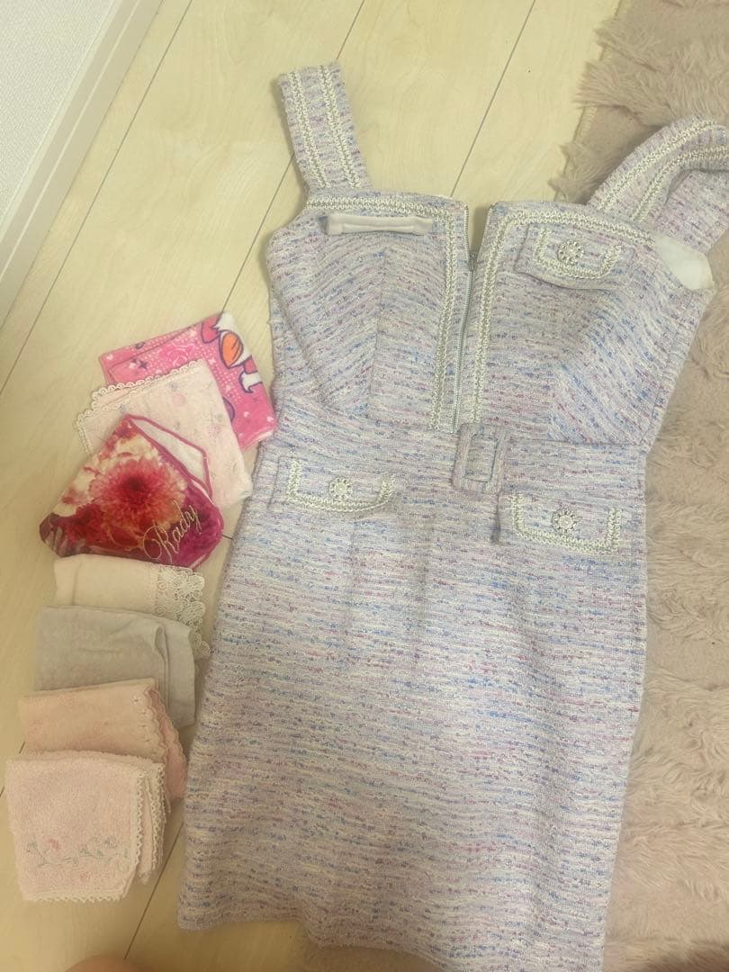 ドレス　ハンカチセット