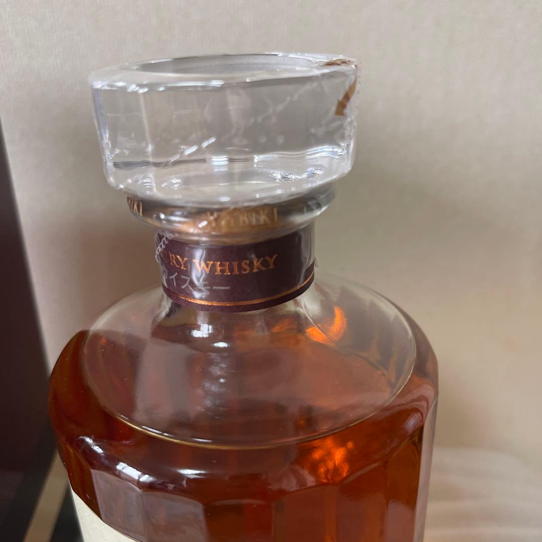 サントリー響12年　500ml未開封