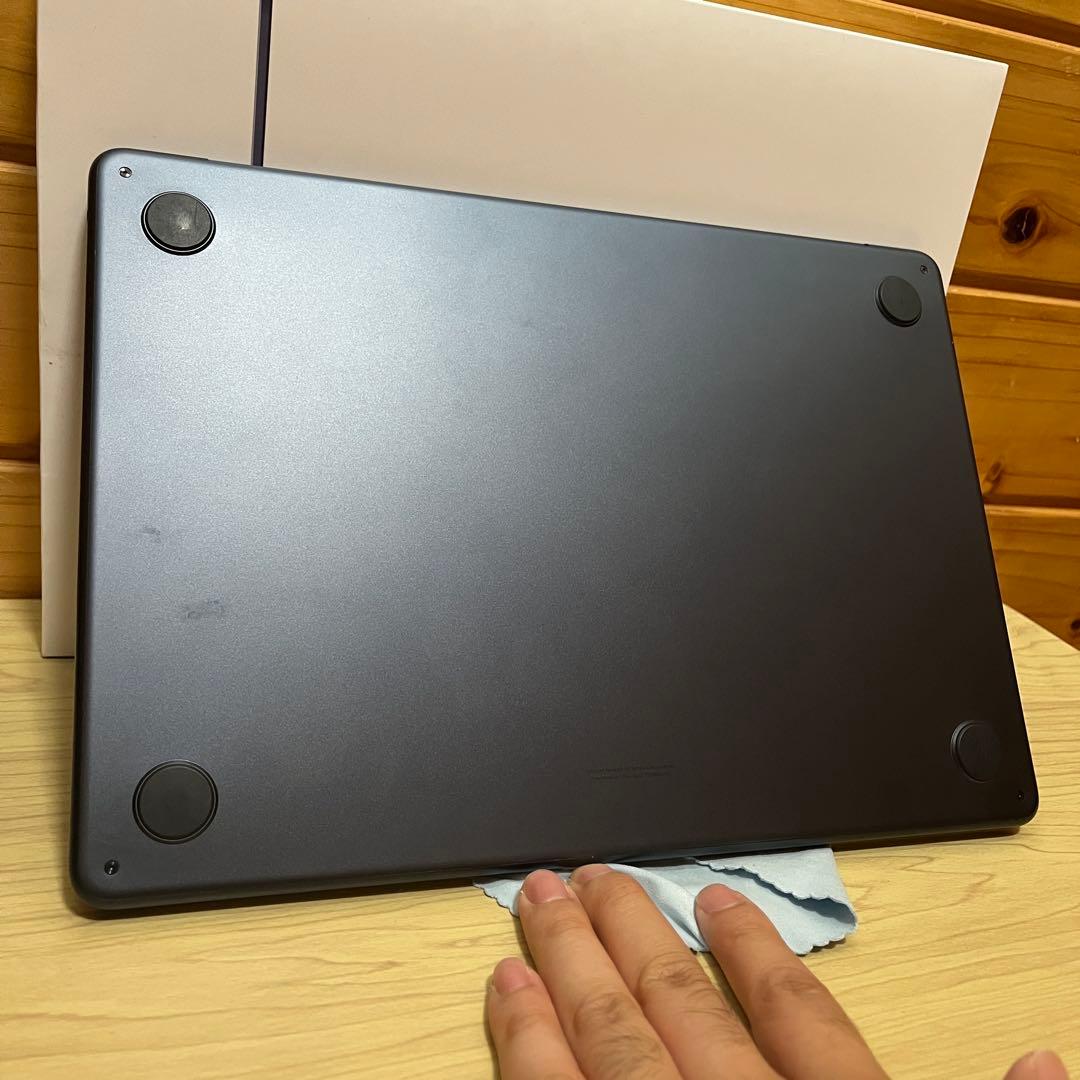 タイムセール中 MacBook Air M2 8GB 256GB