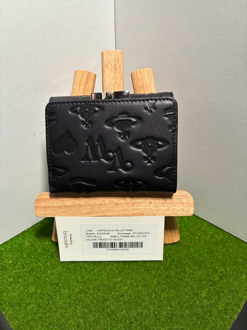 【内柄も素敵☆】Vivienne Westwood 三つ折り財布 マット 黒