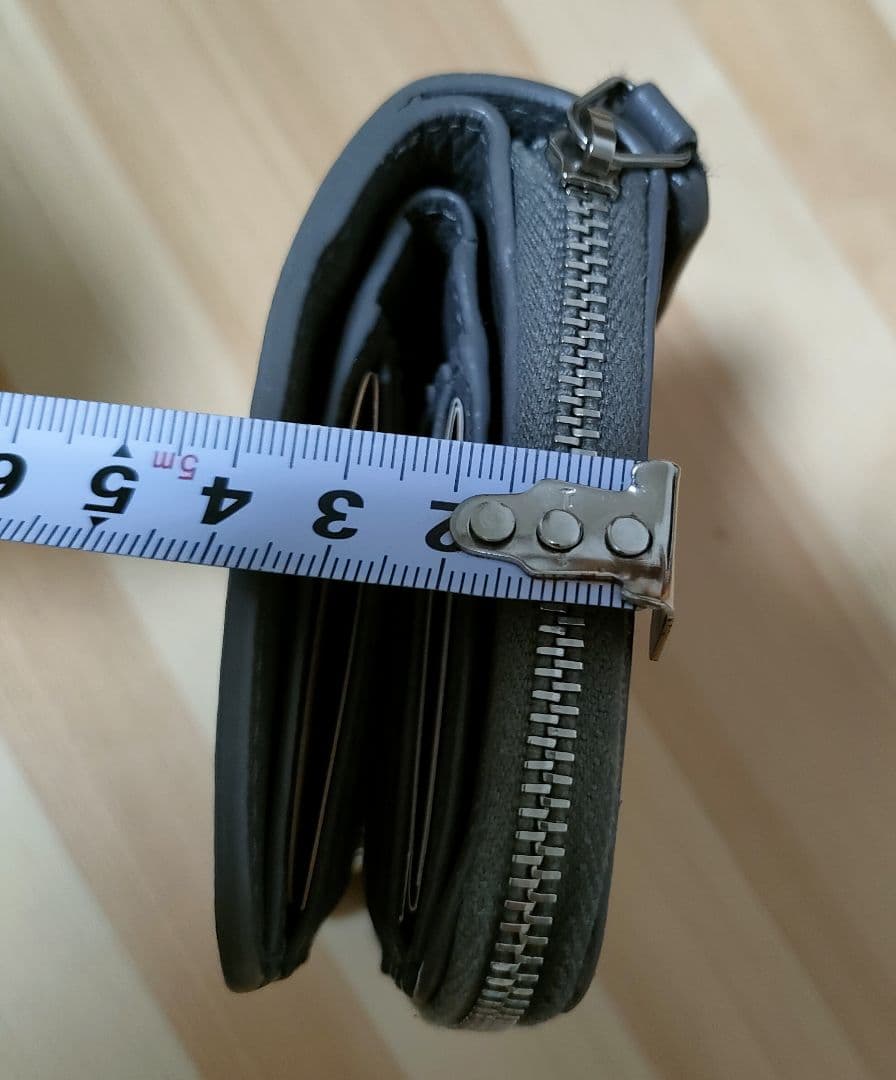 美品SAINT LAURENT グレー 二つ折り財布