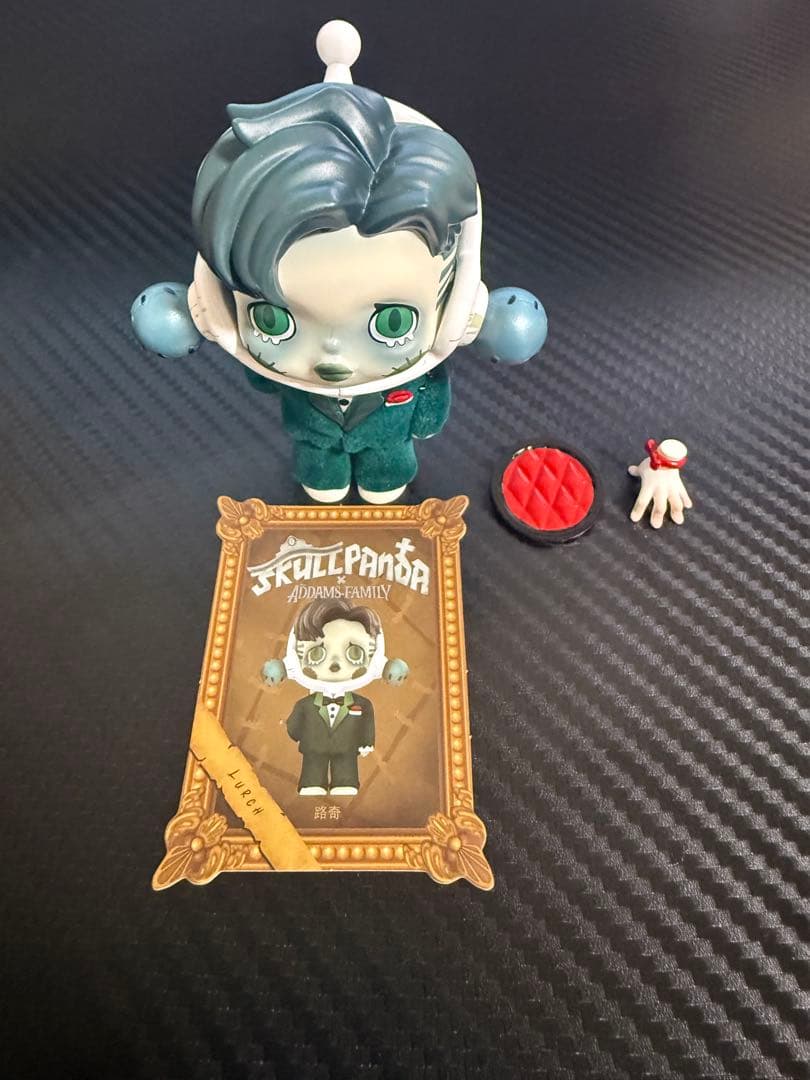 k187 POPMART　SKULLPANFA×ADDAMS