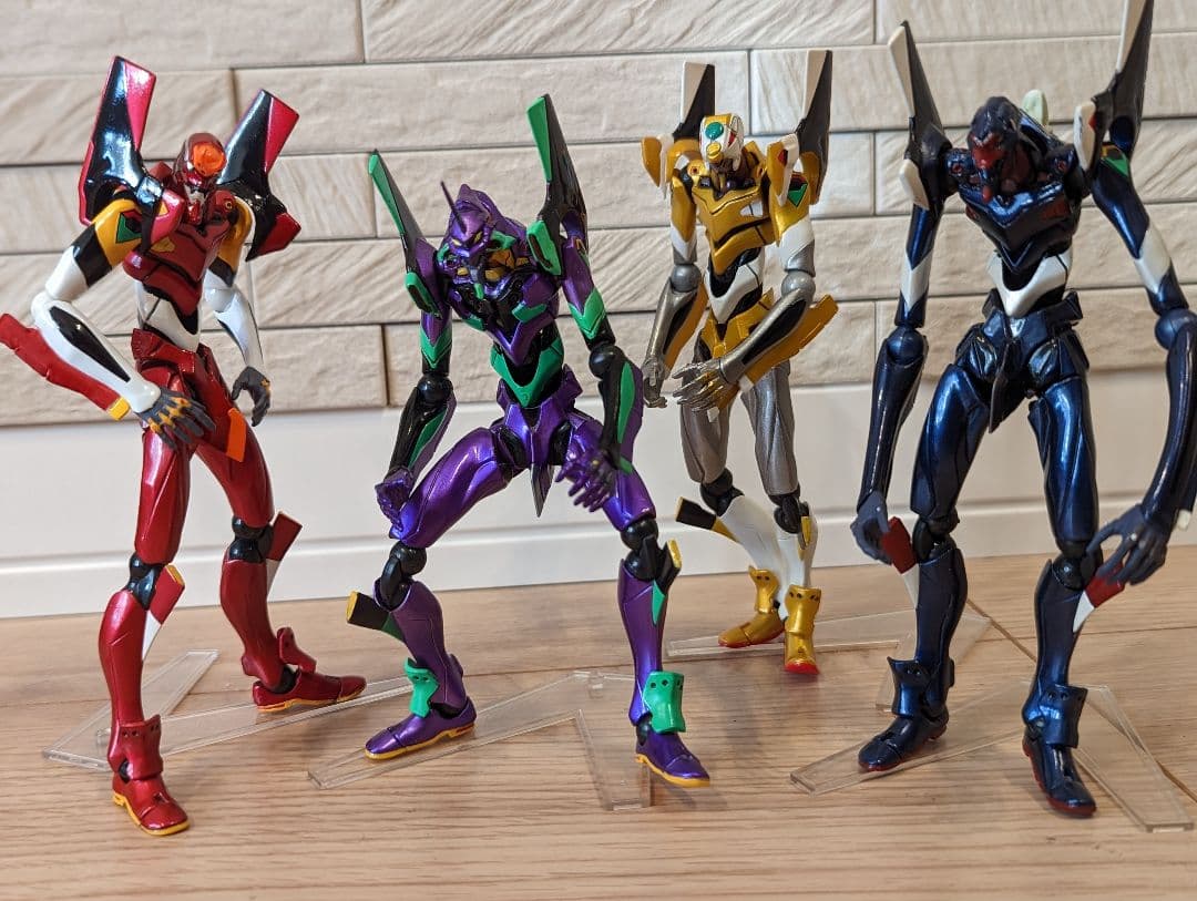 海洋堂　リボルテック　新劇場版エヴァ　コレクターズボックス　メタリックカラー版