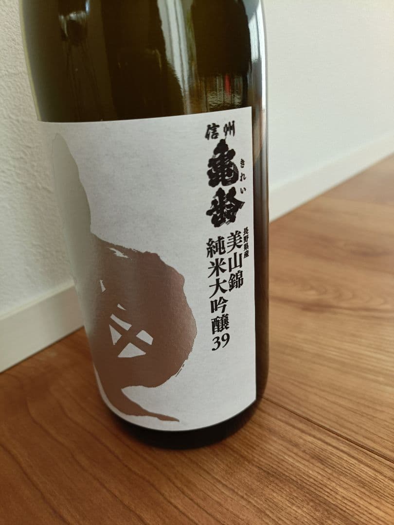 亀齢　美山錦　 純米大吟醸 39 720ml　銀亀