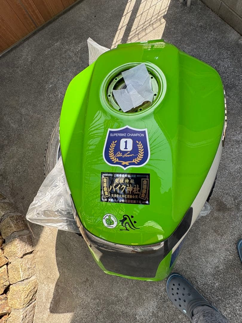 Kawasaki ZRX1100タンクC2