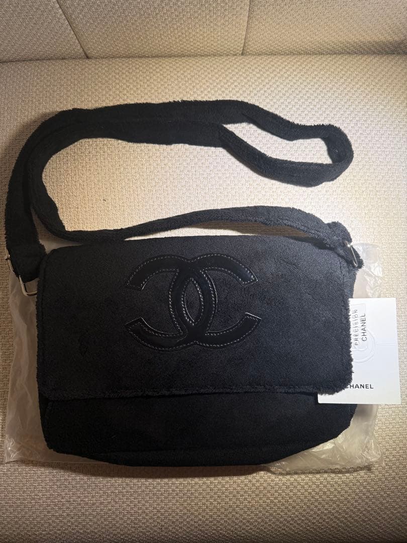 新品　シャネル　ノベルティ　ショルダーバッグ　非売品　ブラック　パイル　エナメル