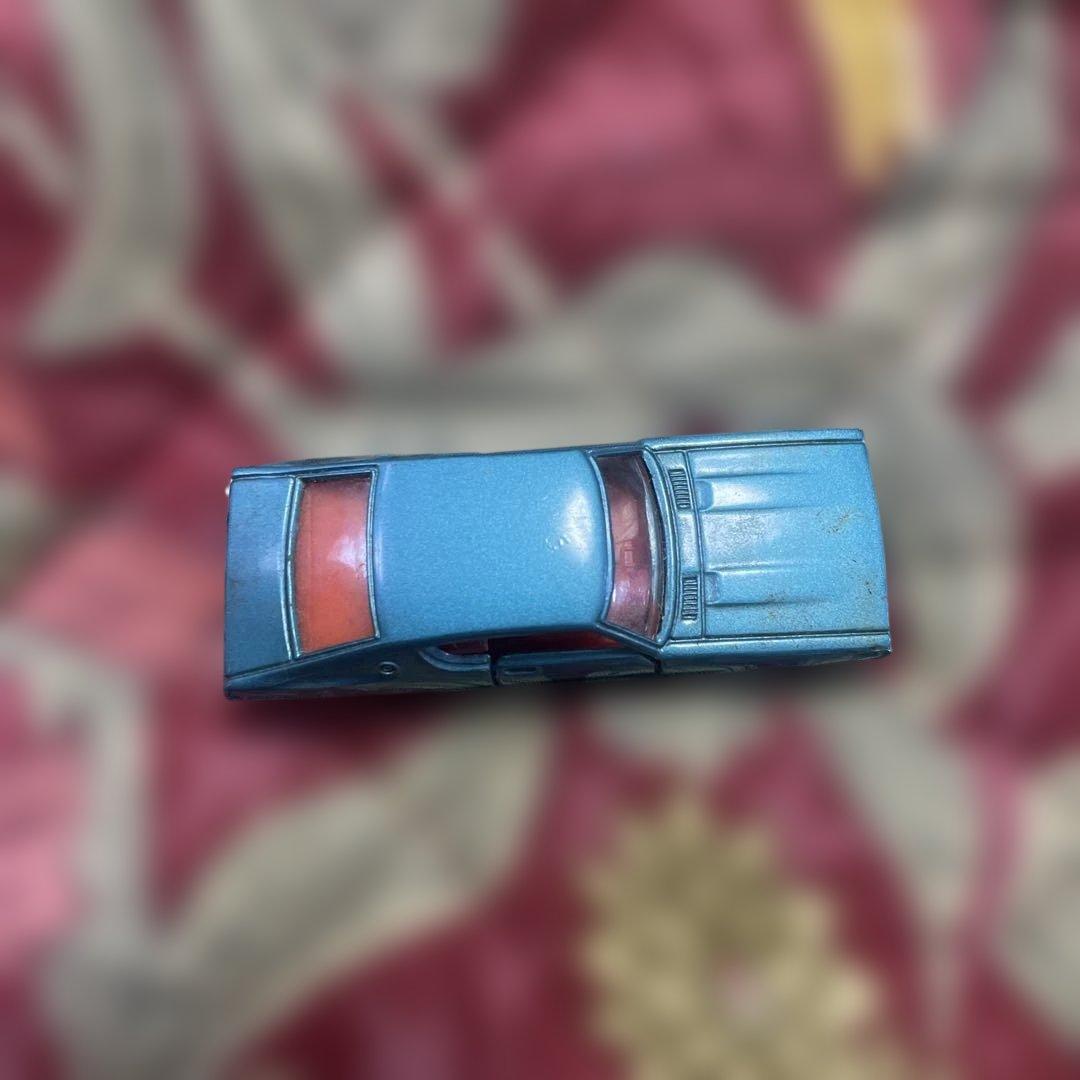 トミカ　水色？　skyline2000GT-X No.62