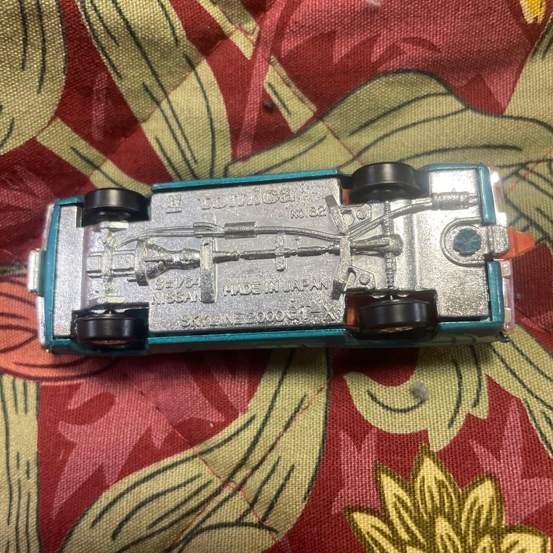 トミカ　水色？　skyline2000GT-X No.62