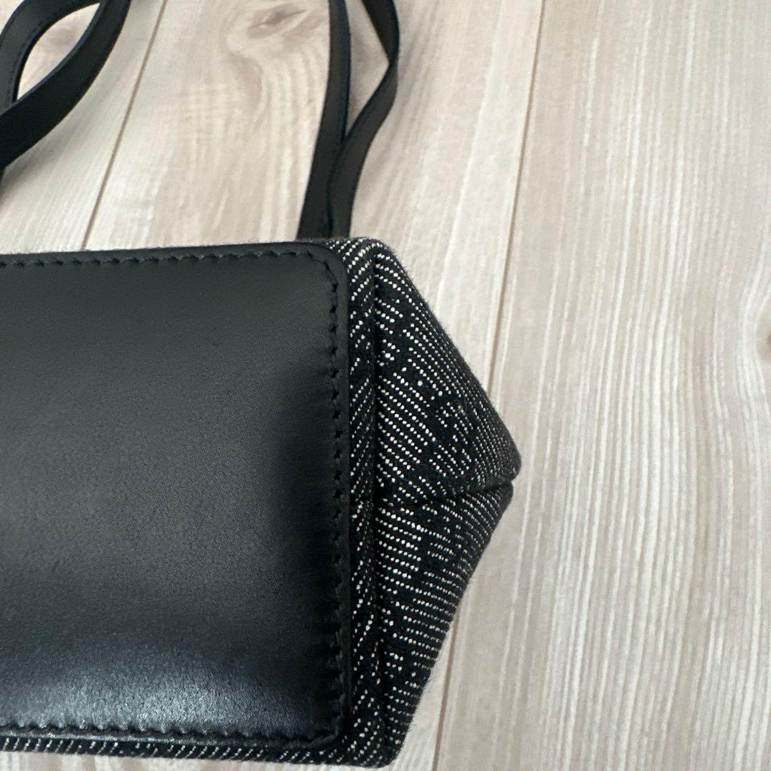 ［美品］GUCCI ハンドバッグ（GUCCI袋付き）