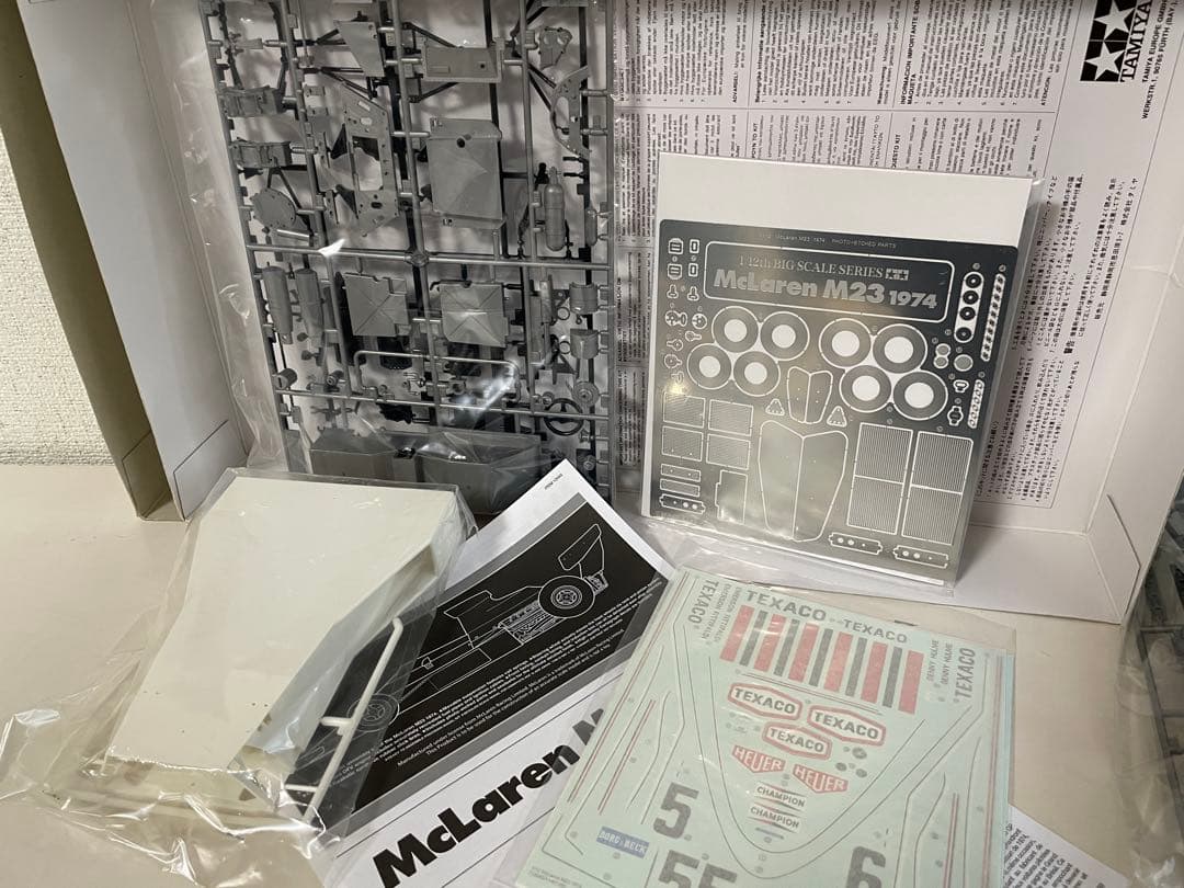 タミヤ 1/12 McLaren M23 1974とE.JAN1976仕様キット