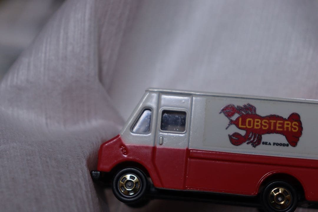 日本製　トミカ　外国車シリーズ　ダッジ　ウォークスルーバン　F53 ロブスター