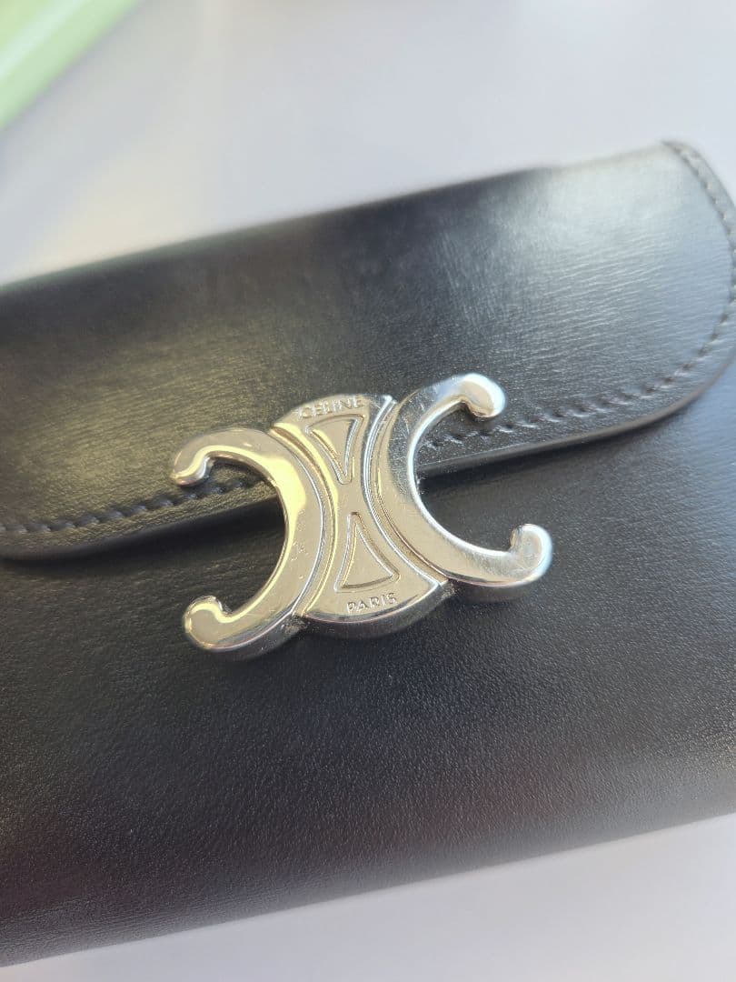 CELINE トリオンフ 三つ折り財布 ブラックシルバー