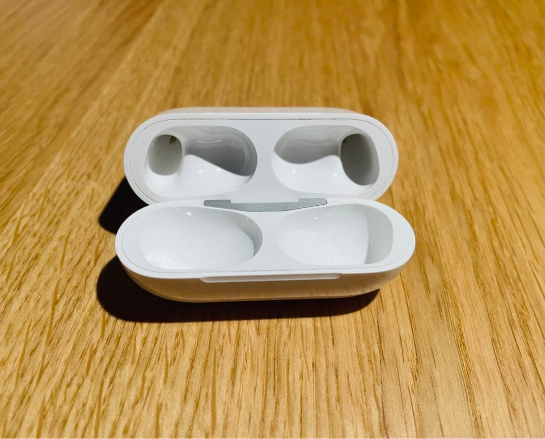 Apple ワイヤレス充電ケース Wireless Charging Case…