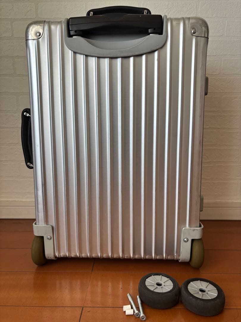 RIMOWA リモワ クラシックフライト 廃盤　2輪