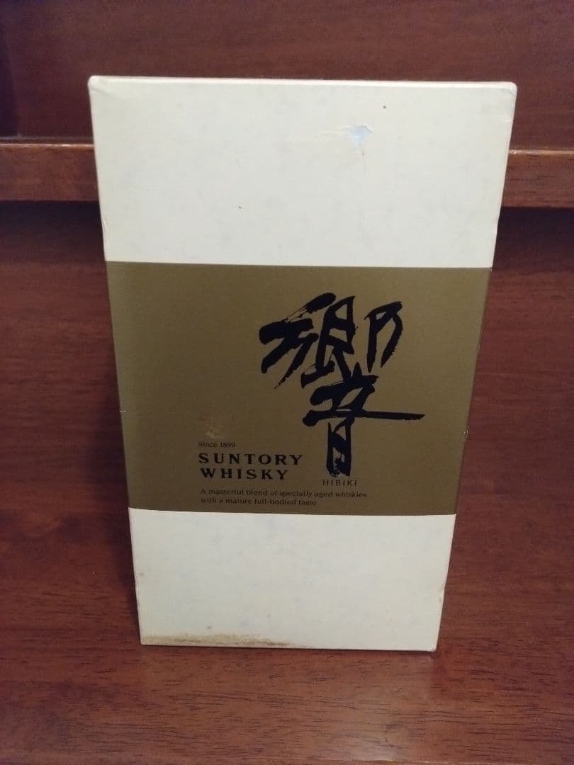 O*G様 サントリー　響　SUNTORY WHISKY 箱入り
