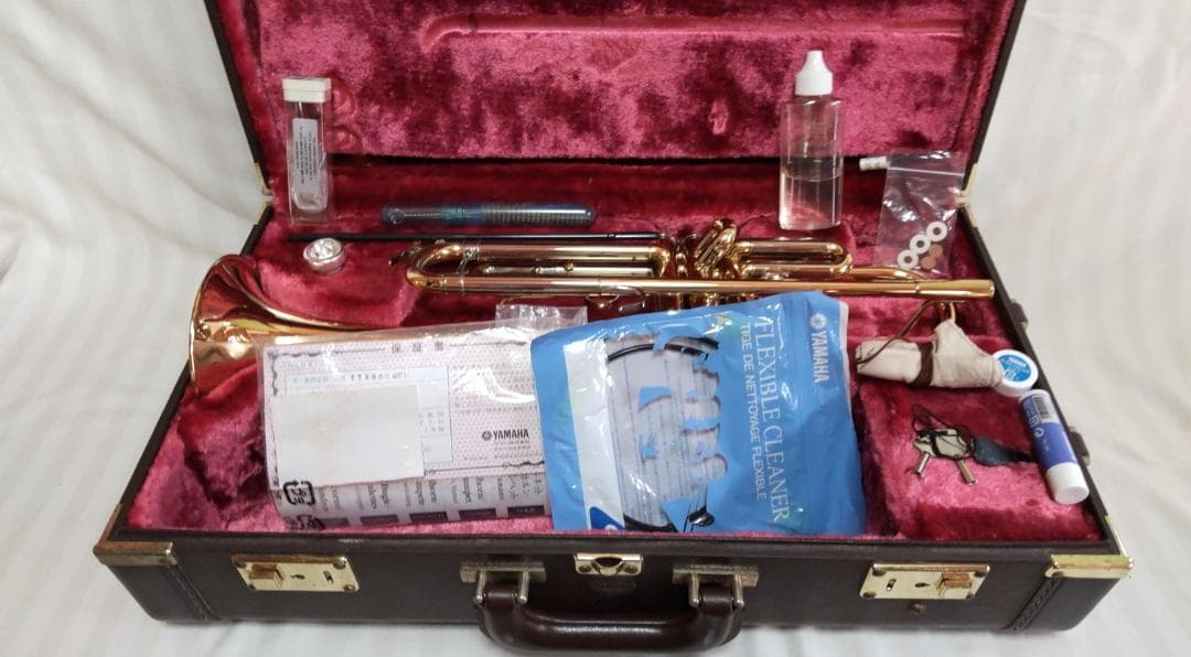 YAMAHA　トランペット美品ハードケース　YTR800G　ベルはゴールドブラス