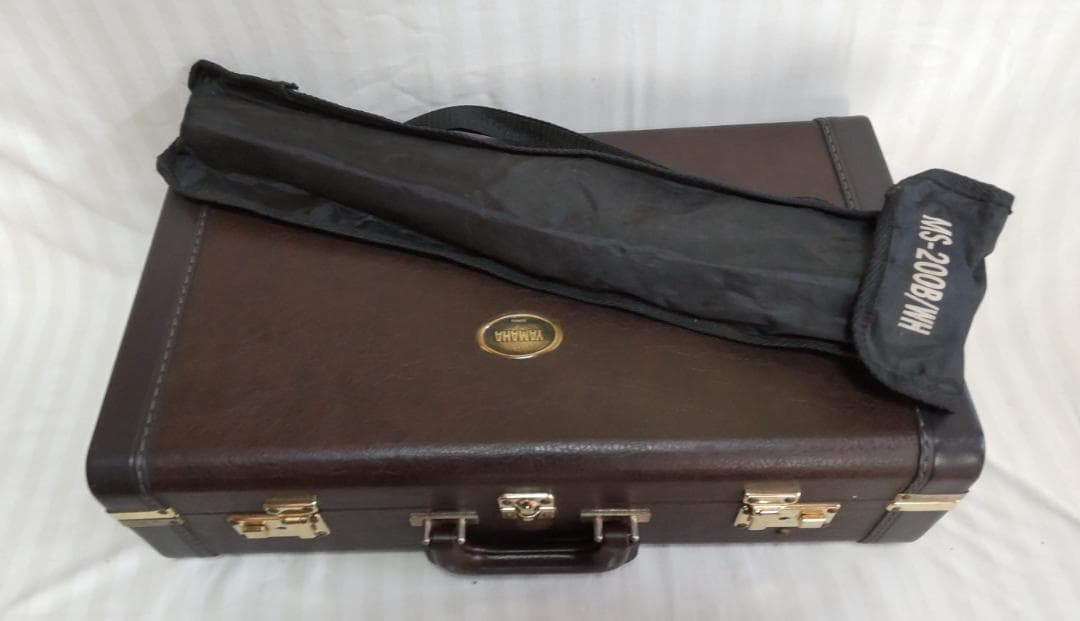 YAMAHA　トランペット美品ハードケース　YTR800G　ベルはゴールドブラス