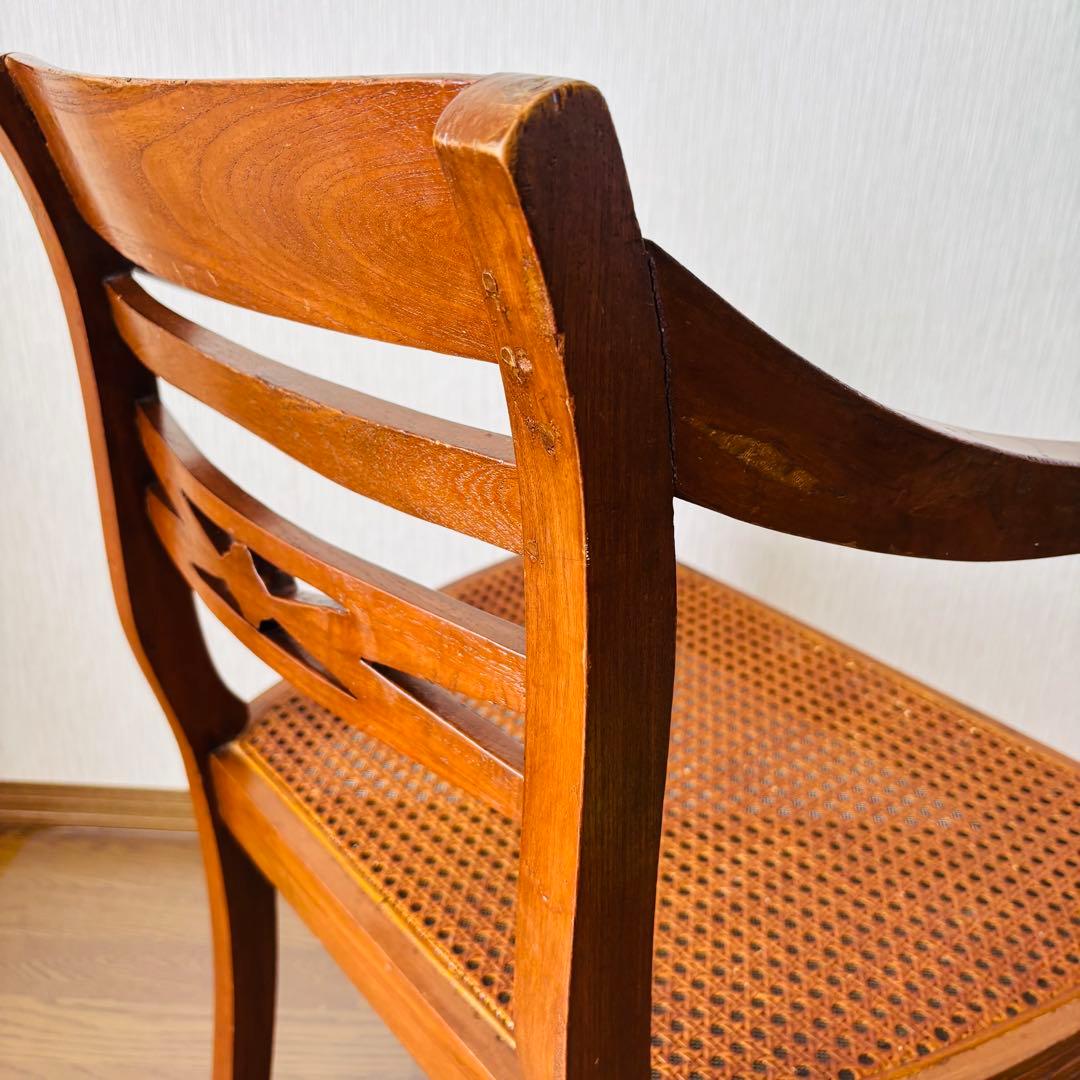 送料込み ヴィンテージ アームチェア 英国調 チッペンデール風 椅子 ラタン座面