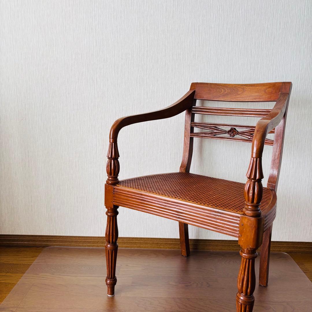 送料込み ヴィンテージ アームチェア 英国調 チッペンデール風 椅子 ラタン座面