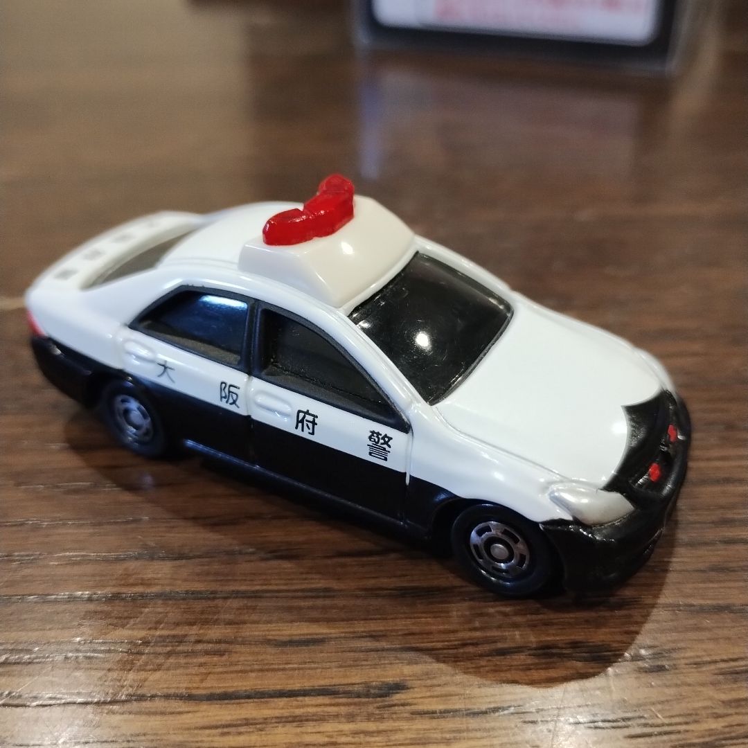 最終値下げ！トミカ 大阪府警限定パトカー全種セット クラウン レガシィ