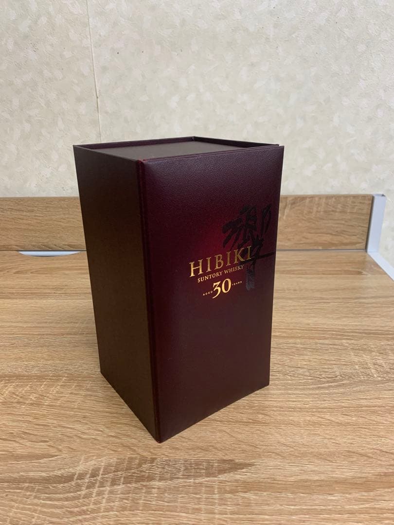 サントリー 響 30年 ウイスキー 空箱のみ