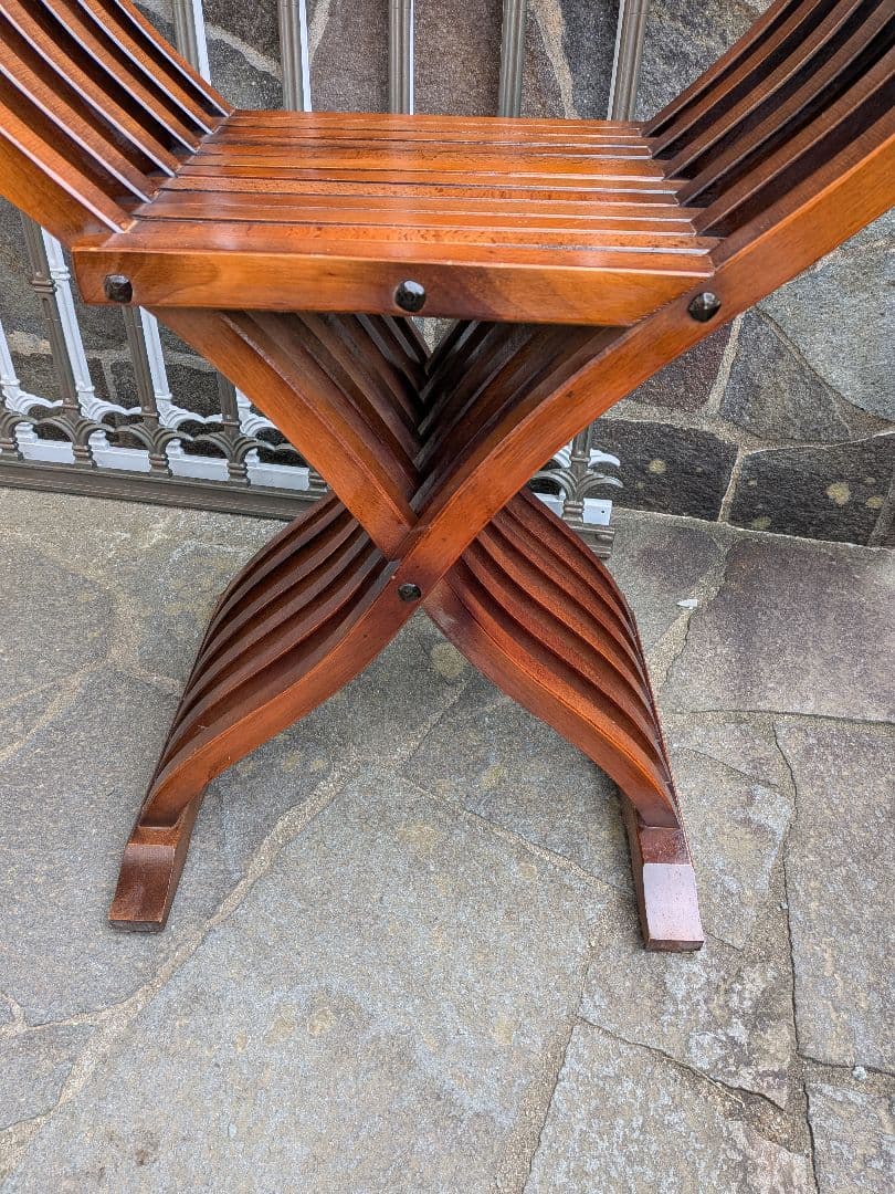 ①イタリア製　サヴォナローラチェア アンティーク家具