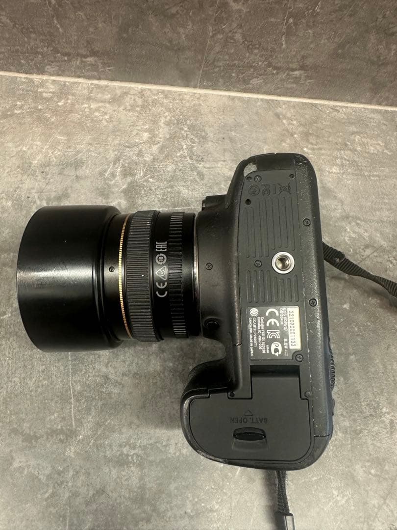 Canon EOS 6D + EF 50mm レンズ　F1.4