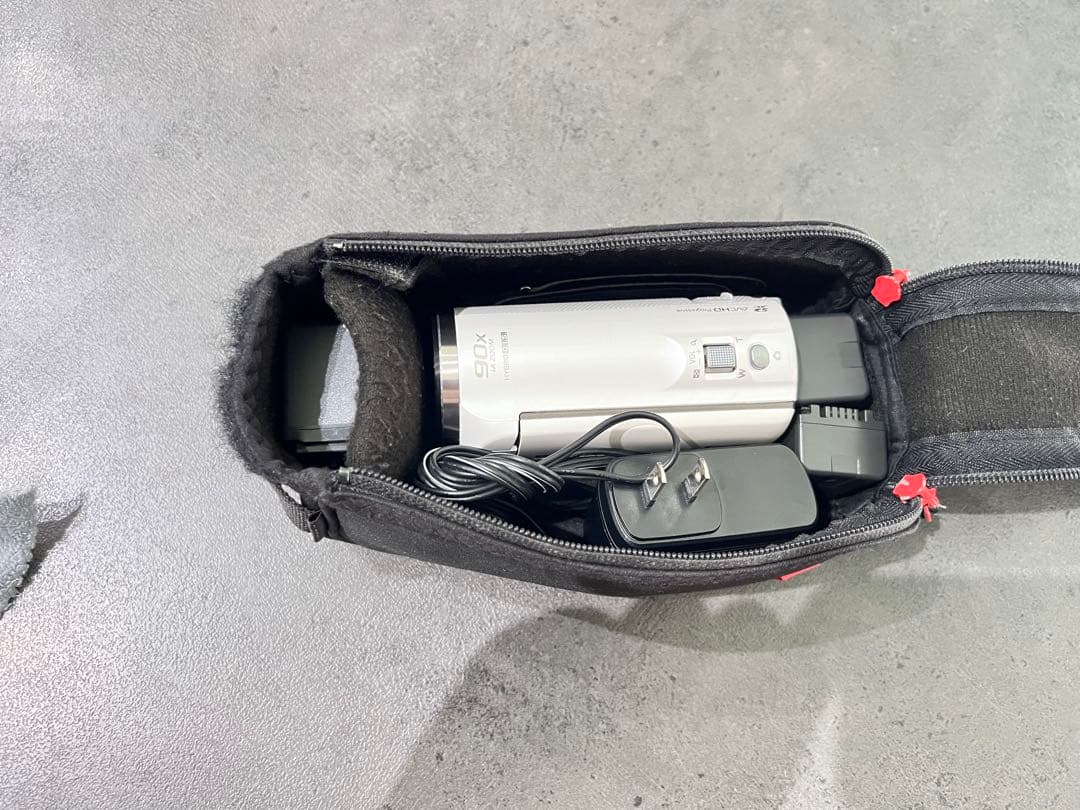 Panasonic HC-V480MS ビデオカメラ バッテリー×3 ケース付き