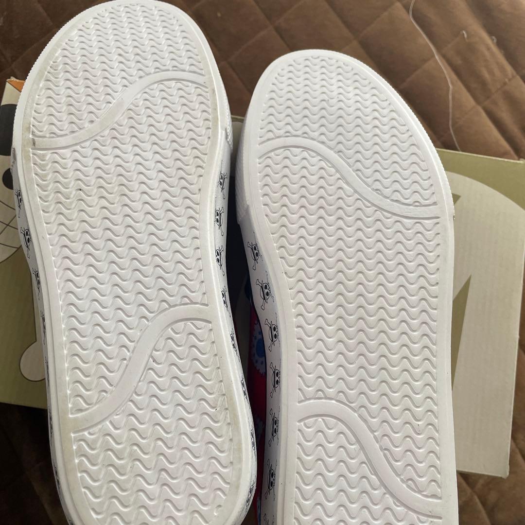 ワンピース、スリッポン 黒/赤 キャンバス