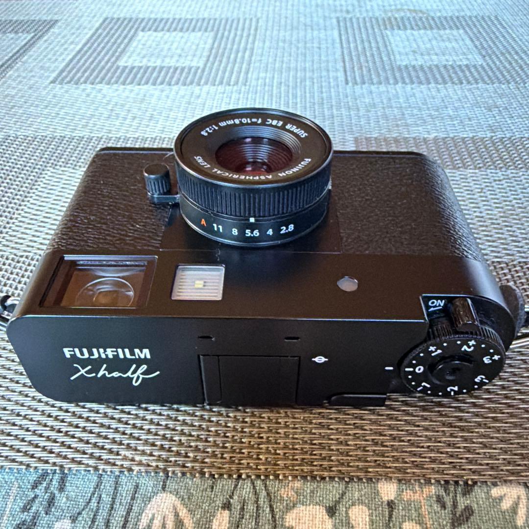 【完動美品】FUJIFILM X-HF1 -B デジタルカメラ X-half