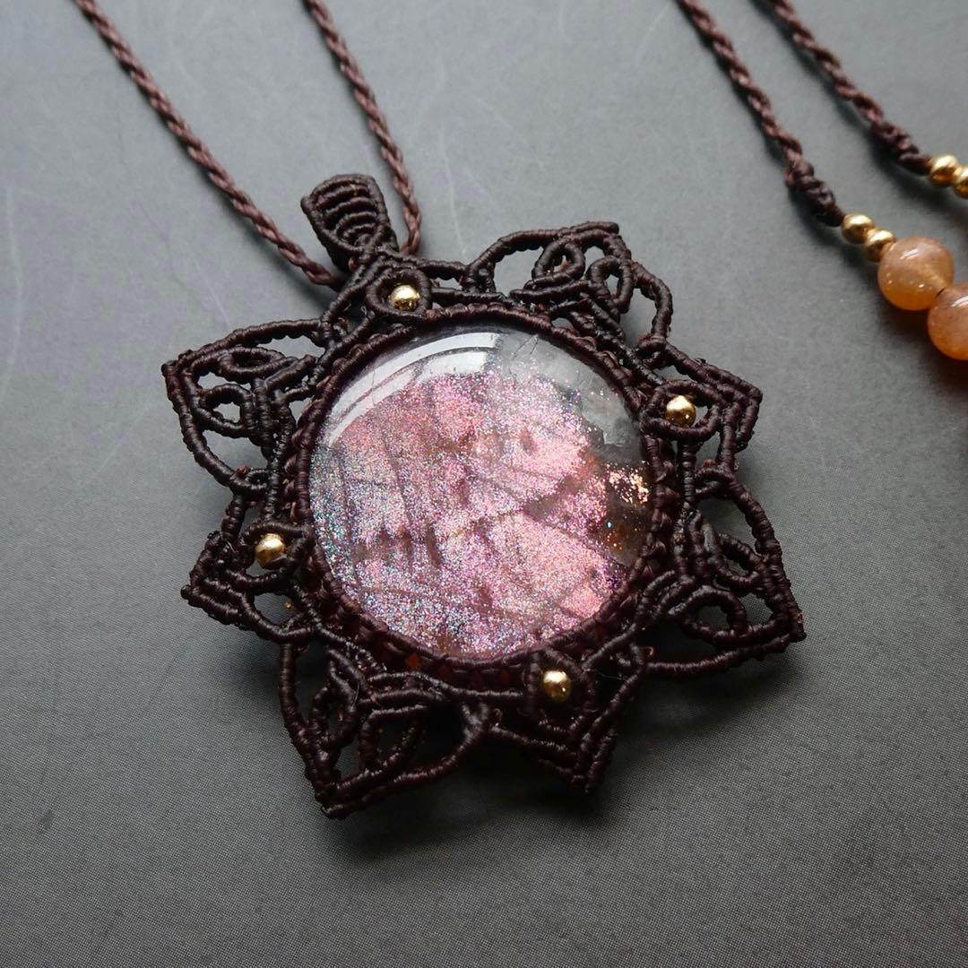 レアカラーサンストーンのマクラメネックレス