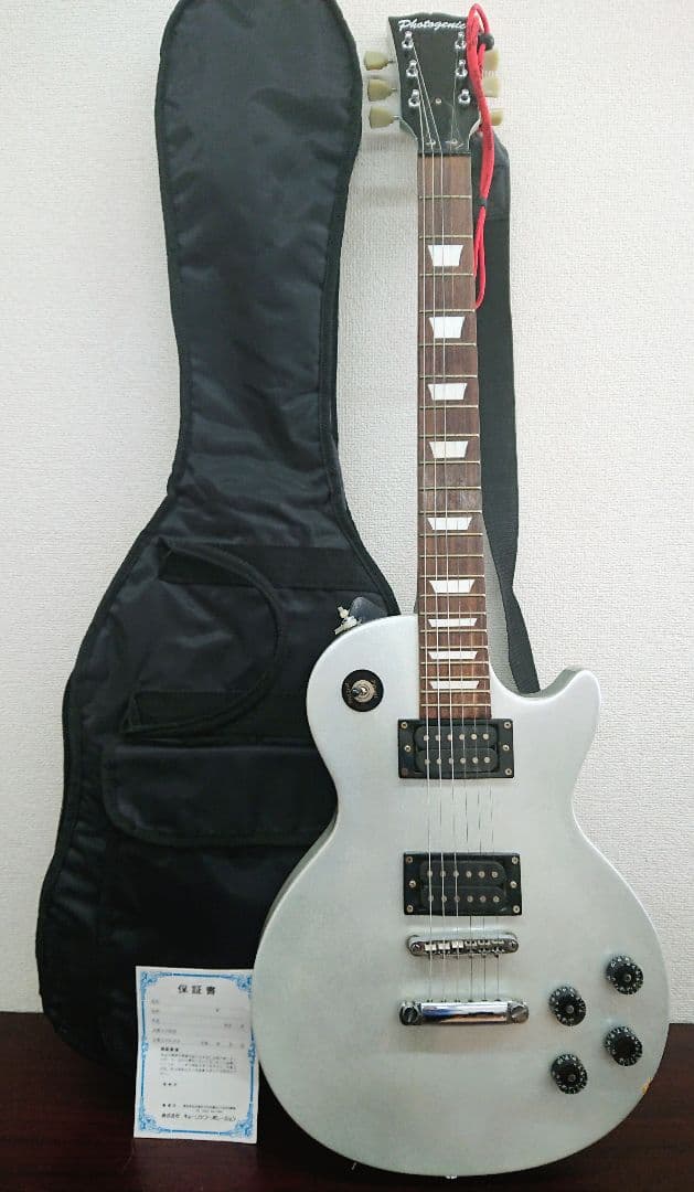 TH レスポールタイプ Photogenic エレキギター シルバー ケース付き