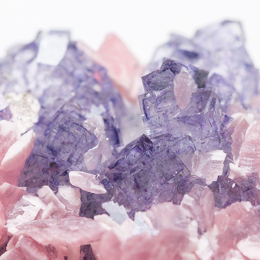 中国 ロードクロサイト フローライト 天然石 原石 鉱物標本 鉱石 蛍石 726