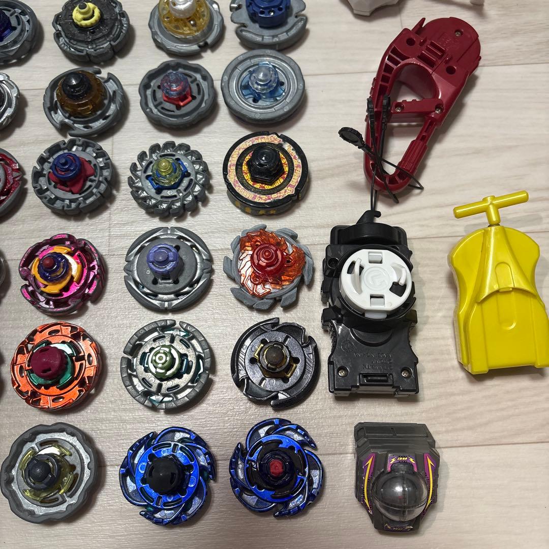 た*す様 ベイブレードセット 約32個以上のパーツ