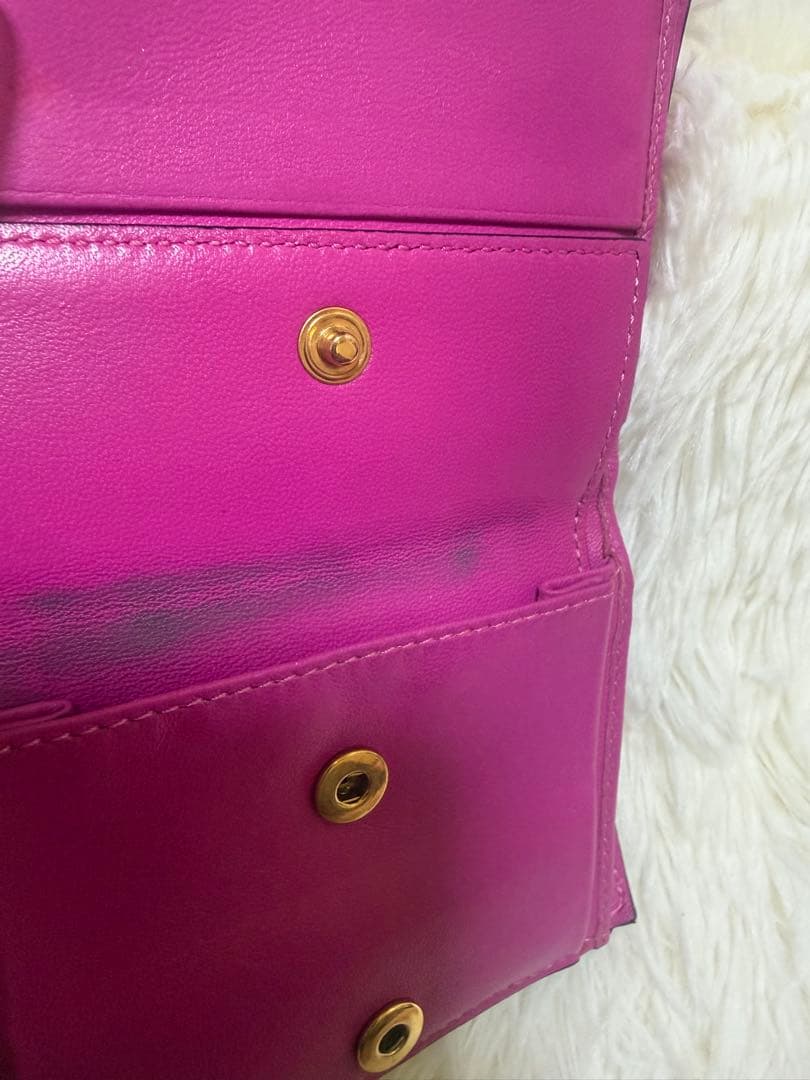 激レア★ VERSACE 二つ折り財布 ピンク　キルティングピンク　メドュ