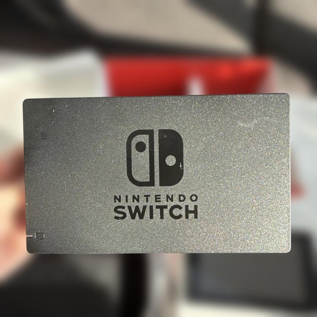 Nintendo Switch 本体 Joy-Con・ケース・メモリーカード付き