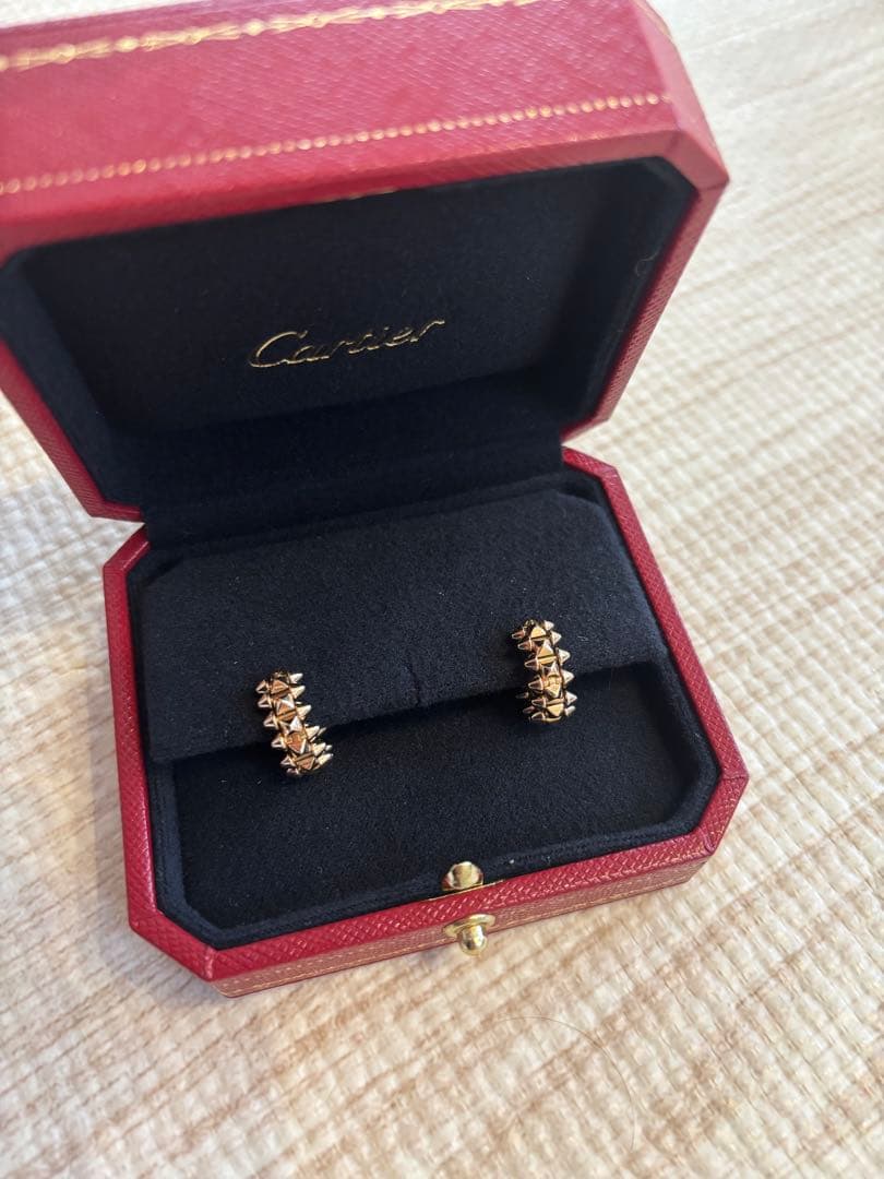 Cartier クラッシュドゥカルティエ　ピアス