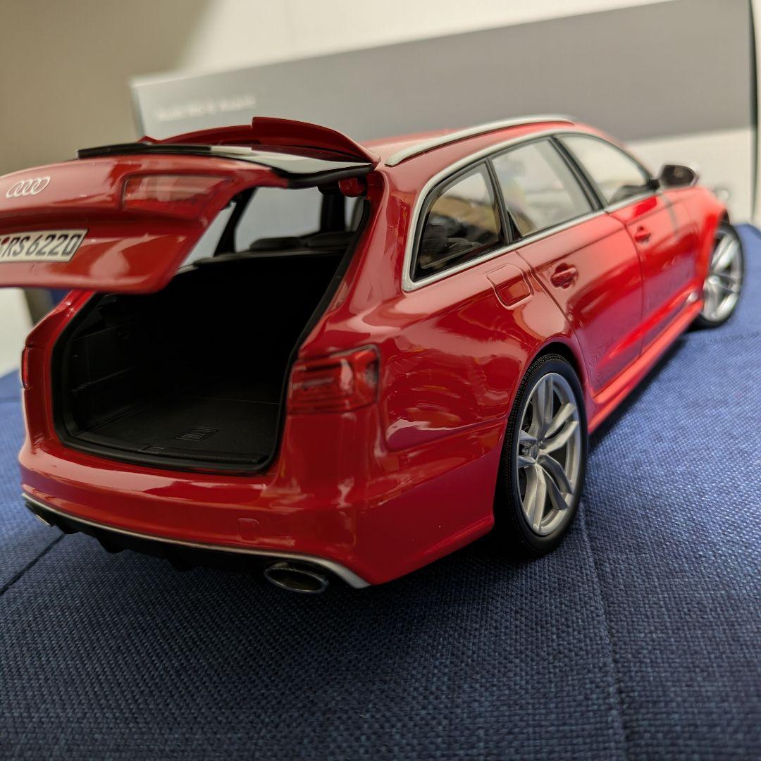 アウディ RS6 Avant　C7 ミニカー 1/18　ミニチャンプス　audi
