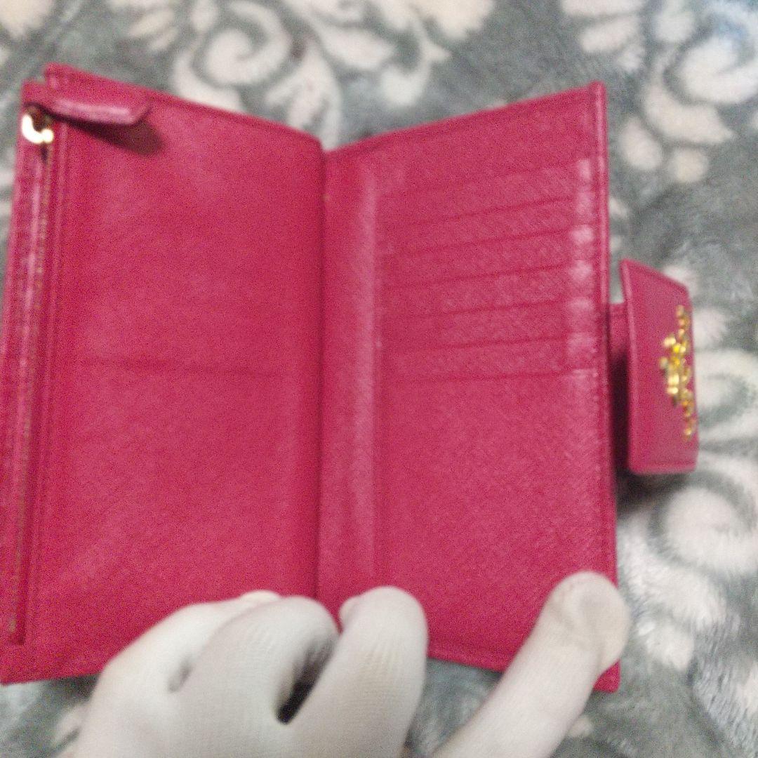 PRADA サフィアーノメタルロゴ レッド系