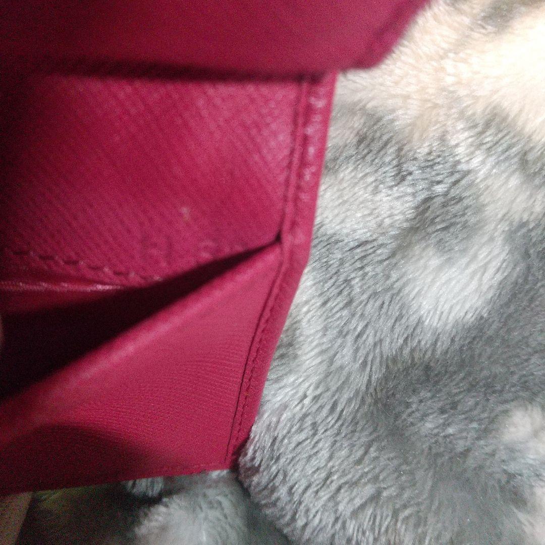 PRADA サフィアーノメタルロゴ レッド系