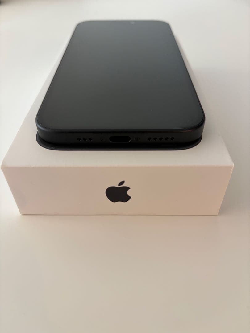 【24h以内発送】iPhone15 128GB 本体 + シリコンケース