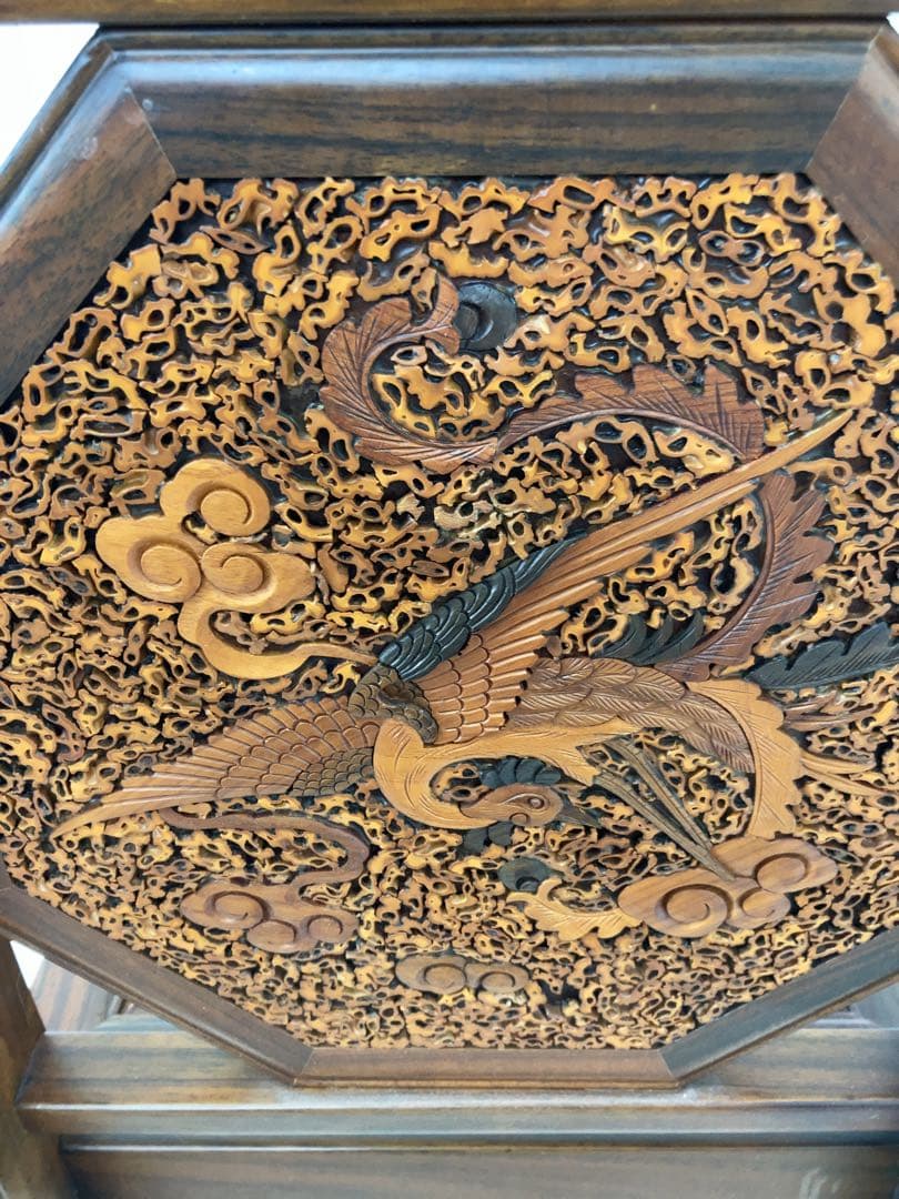 最高級アジアン木製彫刻椅子