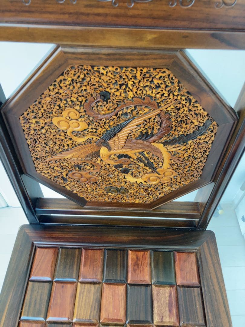 最高級アジアン木製彫刻椅子