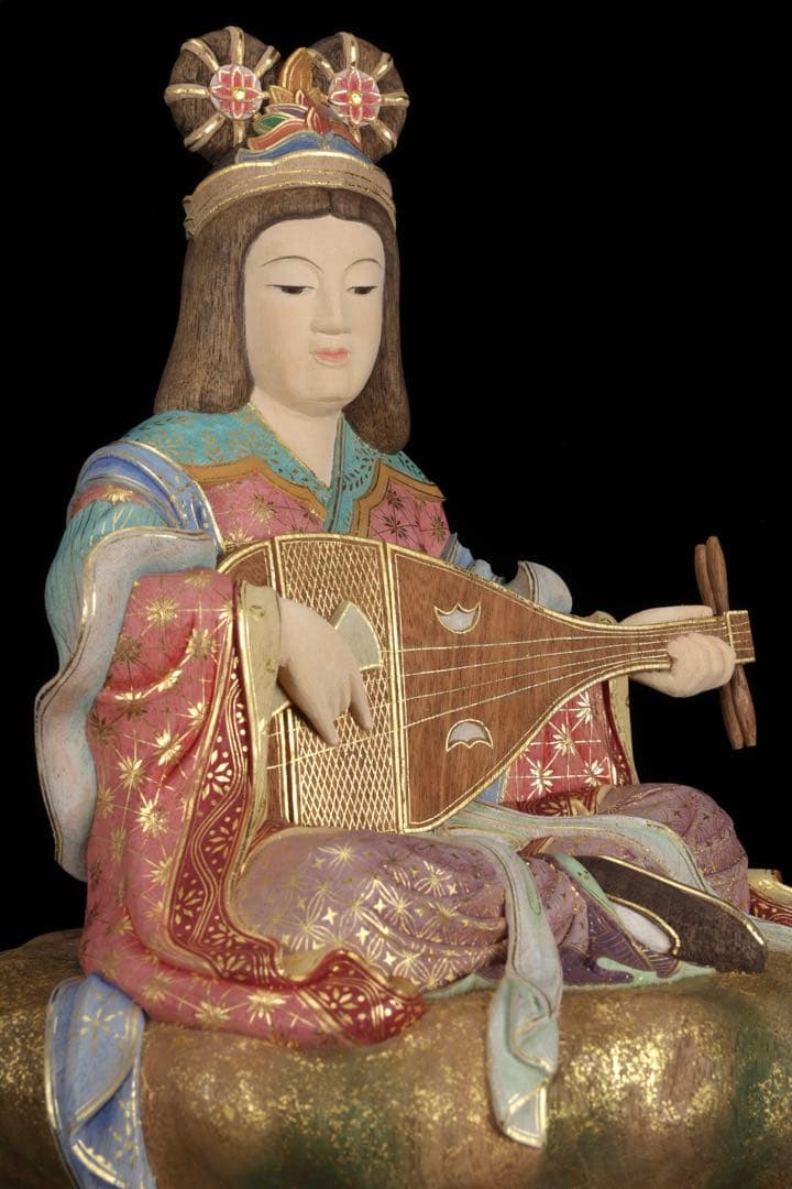 現代大仏師 向吉悠睦 秀逸作 木彫彩色像 琵琶を奏でる天女 ガラスケース 共箱付