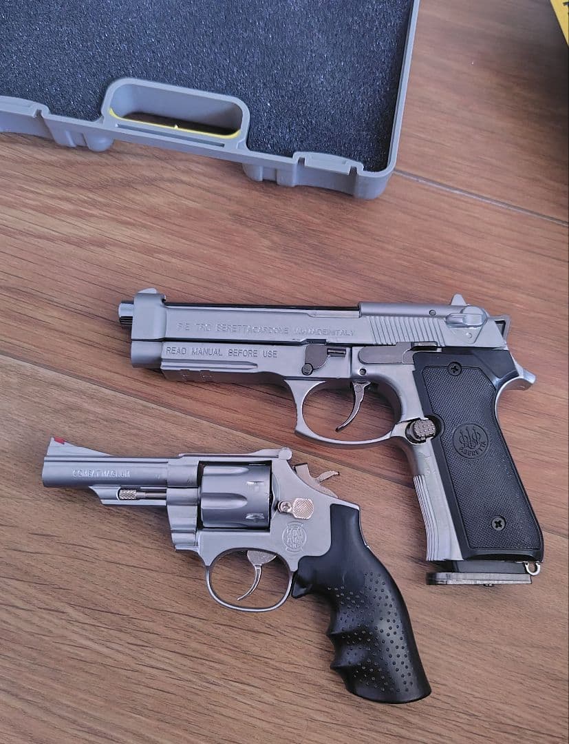 ミニチュアガン 2個セット M29 M92ベレッタ